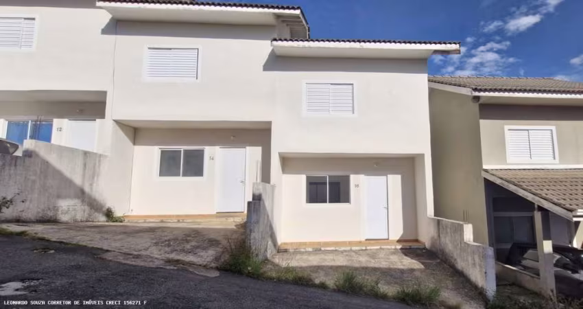 Casa para Venda em Pinhalzinho, Centro, 2 dormitórios, 1 banheiro, 1 vaga