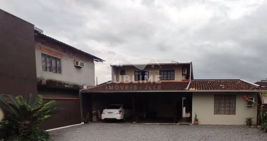 Casa com 5 quartos à venda no Morro do Meio, Joinville 