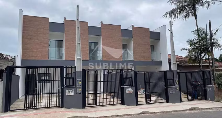 Casa com 3 quartos à venda no Iririú, Joinville 