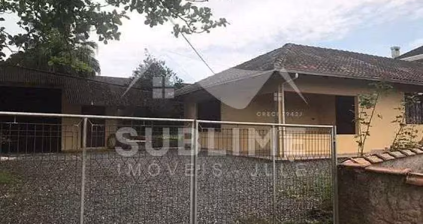 Casa com 3 quartos à venda no Bom Retiro, Joinville 