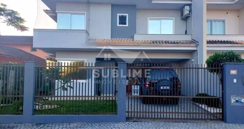 Casa com 3 quartos à venda no Saguaçu, Joinville 