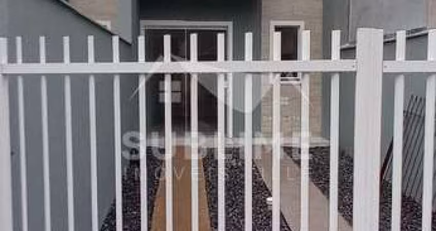 Sobrado Geminado no Bairro Floresta com 02 Quartos
