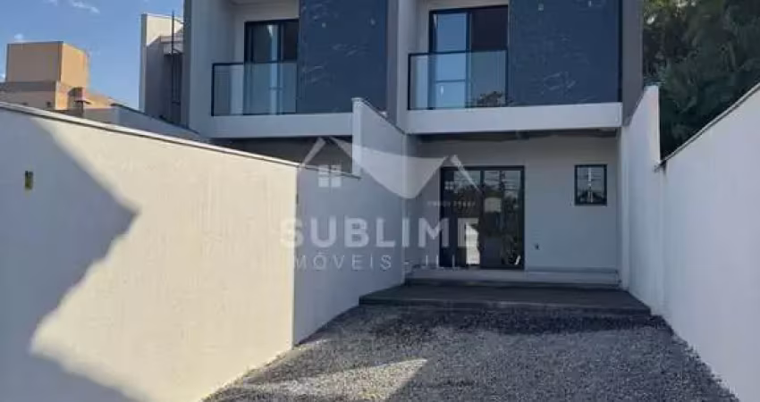 Casa com 3 quartos à venda no São Marcos, Joinville 