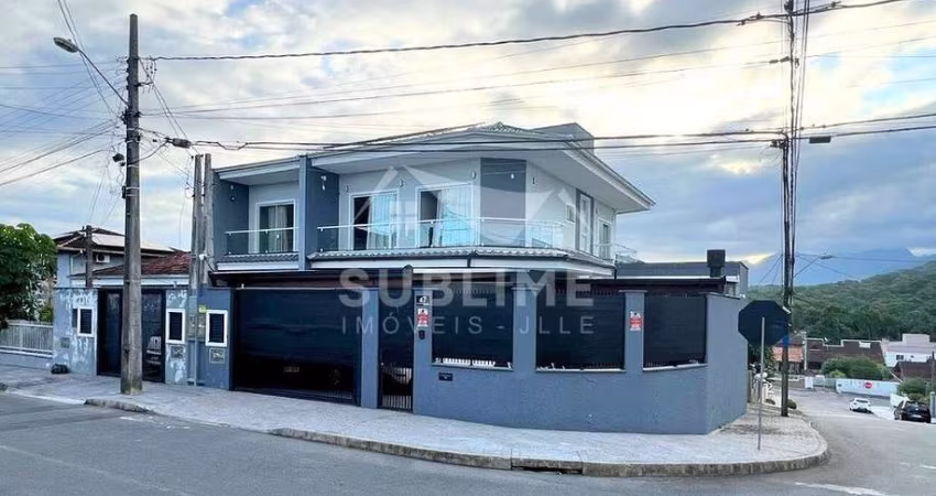 Sobrado esquina no Bairro Costa e Silva 3 suites