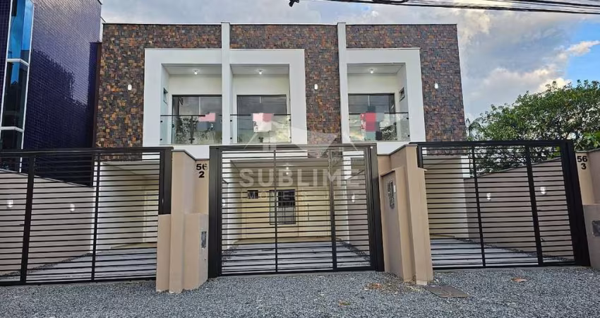 Sobrado Geminado no Bairro Vila Nova com Suíte