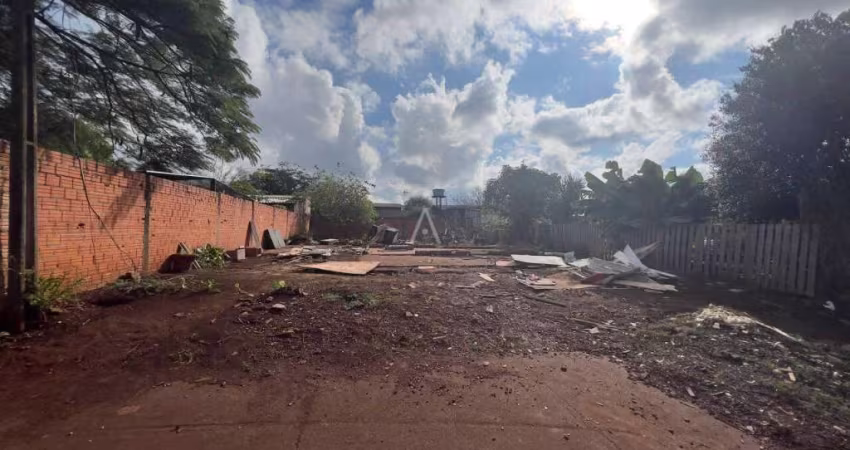 Terreno à venda no Bairro INTERLAGOS em CASCAVEL por R$ 170.000,00