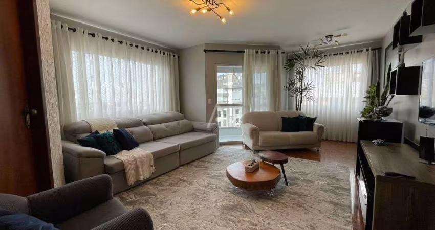 Apartamento à venda no Centro de Cascavel - Pr., com 1 suíte e 2 quartos, por R$ 540.000,00.