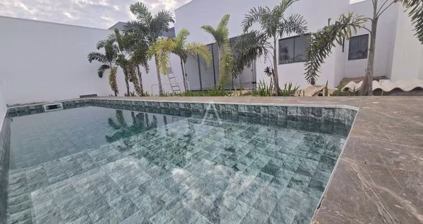 Casa nova com 2 suítes em terreno inteiro à venda no Bairro JARDIM COOPAGRO em TOLEDO por R$ 750.000,00