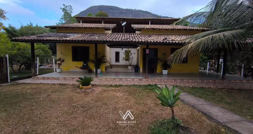 Casa com 2 suítes à venda, 800m² por r$ 780.000,00 - itaocaia valley (itaipuaçu)