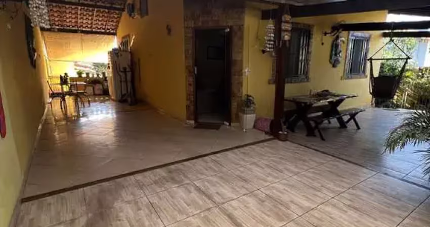 Lindo imóvel com 4 dormitórios à venda, 416m² por r$ 480.000 (jacaroá) - maricá/