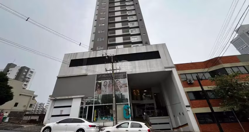 Apartamento com 3 quartos para alugar na Avenida Brasil, 600, Centro, Pato Branco