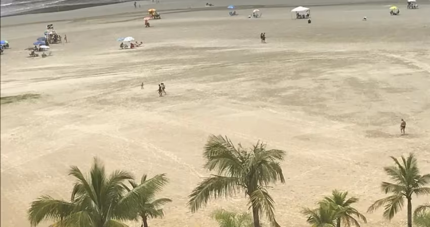 APARTAMENTO PÉ NA AREIA COM VISTA LATERAL - TOTALMENTE REFORMADO! ️