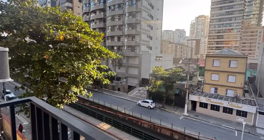 Apartamento amplo para locação – 3 dormitórios | próximo à praia