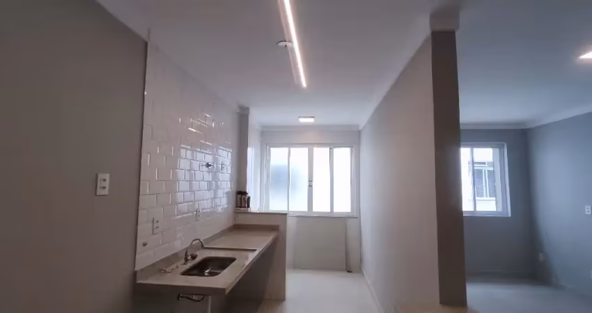 Apartamento 2 dormitórios todo reformado – pronto para morar!