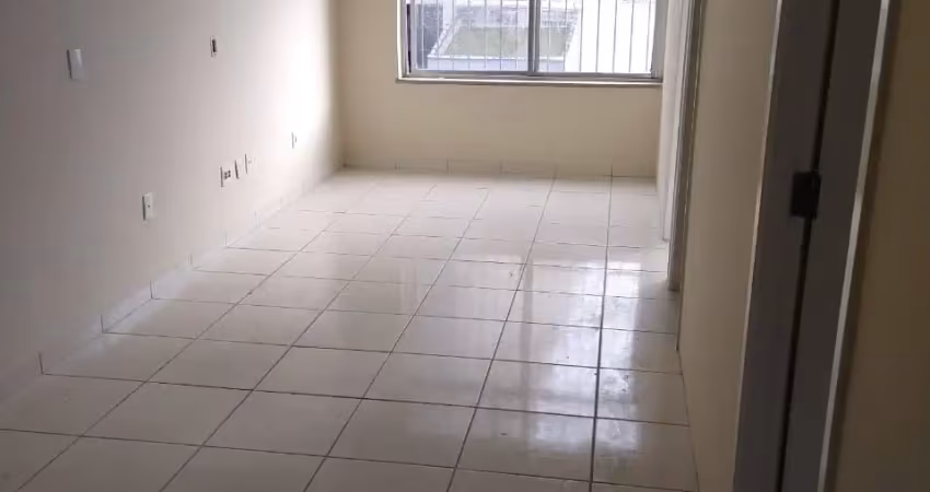 Sala comercial com 3 salas para alugar na Rua General Câmara, 12, Centro, Santos