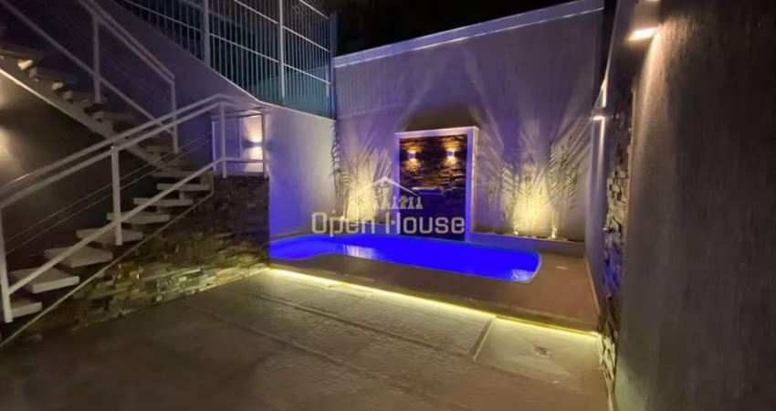 'Casa Triplex no Jardim Amália I: Luxo e Conforto em Residência Excepcional com Piscina e Design Mo