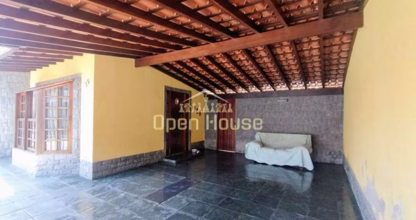 ACONCHEGANTE CASA NO CIDADE NOVA!Casa à venda, com 2 suítes, churrasqueira, Cidade Nova, Volta Redo