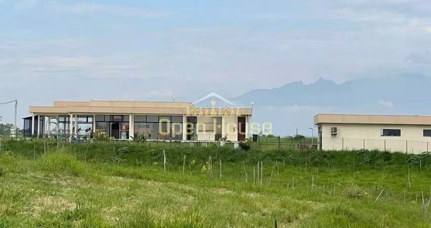 Terreno à Venda no Condomínio Vila Vitoria, Gardian, Porto Real, RJ - Oportunidade Única!