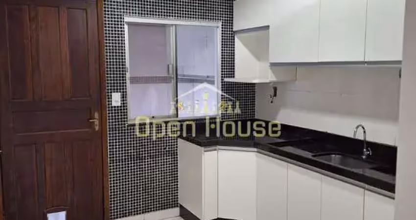 Casa em condomínio com  conforto – villa real, barra mansa/rj