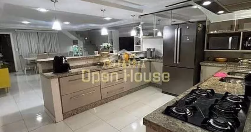 Vendo casa espetacular no Jardim Belvedere, Volta Redonda, com 03 suítes, área gourmet completa, pi
