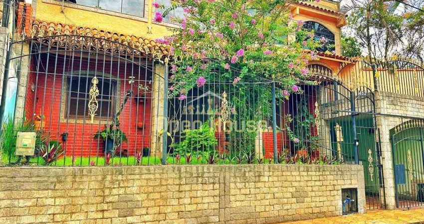 Casa com Amplo Espaço e Versatilidade: 4 Quartos, Terraço e Quintal - Ideal para Viver Bem!