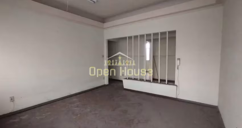 Duas casas à venda no centro da cidade – localização estratégica. alto potencial para clínicas, esc
