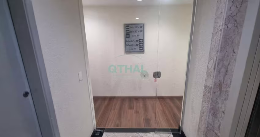Sala para alugar andar inteiro com 170m², 05 vagas, 04 banheiros no Brooklin Paulista.
