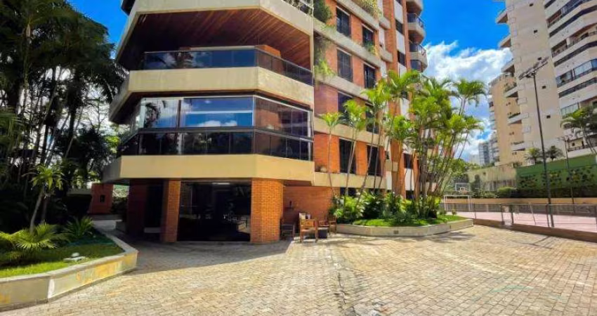 Apto de 276m² à Venda com 3 quartos, 2 suítes, 3 vagas no Campo Belo.