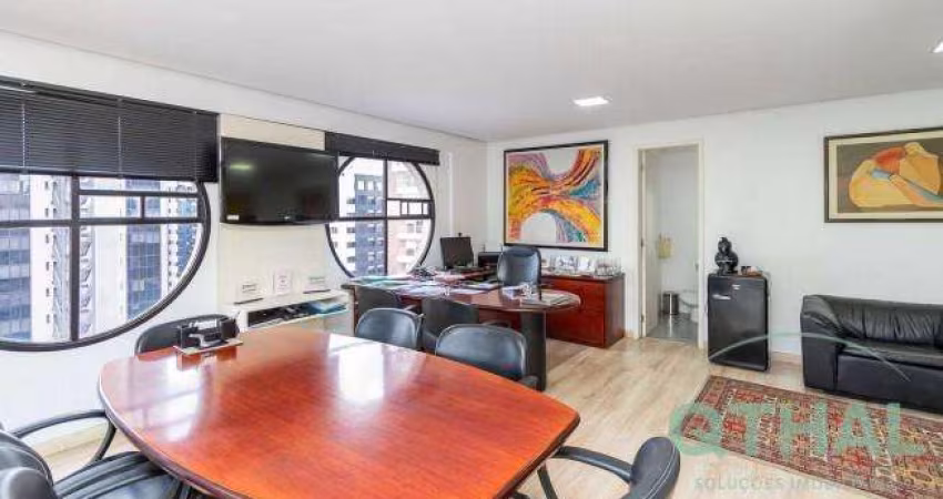 Conjunto Comercial a Venda de 350m² com 06 vagas na Vila Nova Conceição.