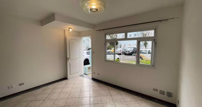Casa em condomínio a Venda de 205m² com 3 quartos, 2 suítes, 2 vagas no Jardim Consórcio.