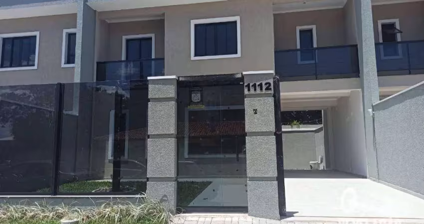 Sobrado com 3 dormitórios à venda, 120 m² por R$ 690.000,00 - Afonso Pena - São José dos Pinhais/PR