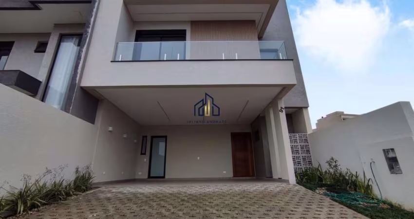 Triplex Alto Padrão com Fachada Moderna!