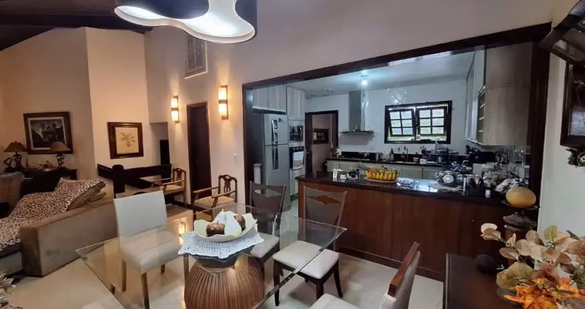 Casa em condomínio fechado com 4 quartos à venda na Rua Ponte de Tábuas, Mar do Norte, Rio das Ostras