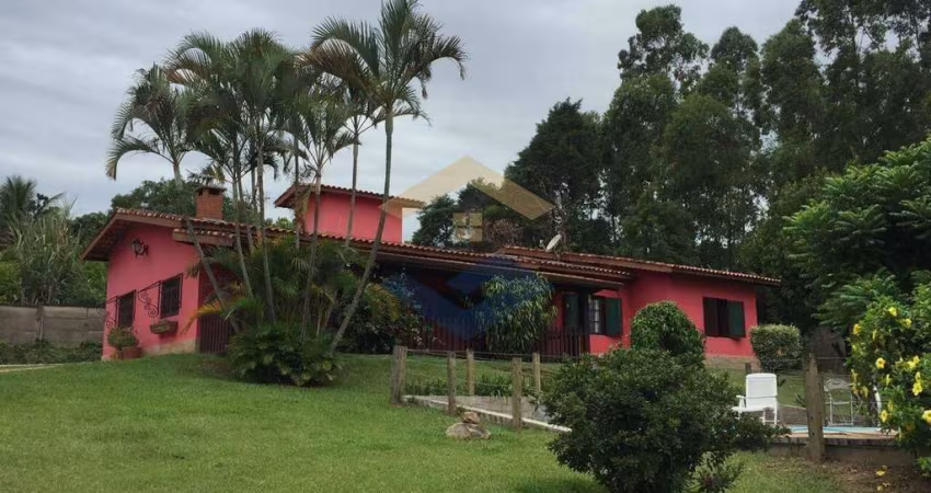 Chácara à Venda c/ 2.000 m², 3 Dorms, 1 Suíte, Churrasqueira, Piscina, Muita Área Verde - Mato Dentro - Jundiaí / SP (Próxima ao Bairro Caxambu)