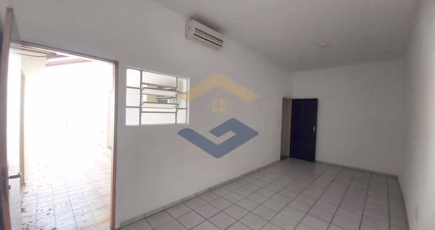 Casa Térrea P/ Venda c/ 146 m², 3 Dorms, 1 Suíte, Sala, Cozinha, Banheiro, Área de Serviço, Quintal, 2 Vagas - Vila Rio Branco - Jundiaí/SP