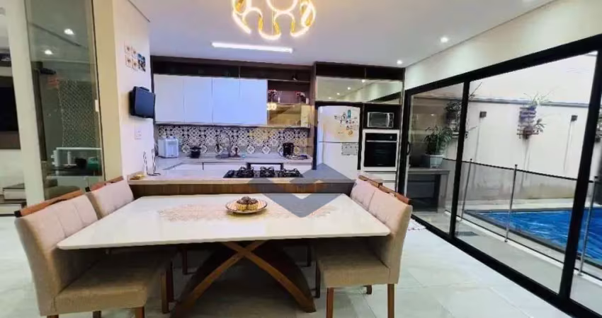 Casa P/ Venda c/ 210 m² no Condomínio Reserva da Mata, 4 Dorms, 1 Suíte, Piscina, Espaço Gourmet, 4 Vagas - JD Celeste- Jundiaí/SP
