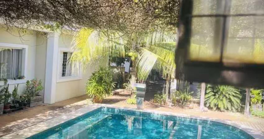 Casa à venda na Avenida Haiti, Jardim das Américas, Cuiabá