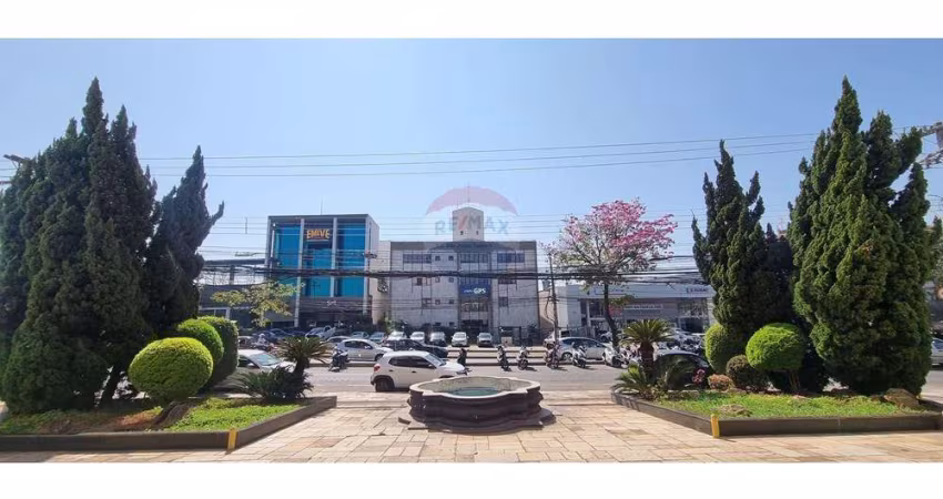 Ponto Comercial/ Loja Imponente com 5 Andares onde era o Antigo Buffet Catharina