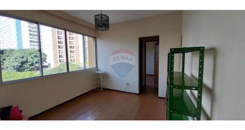 Apto. com 01 quarto e 01 vaga no Funcionários