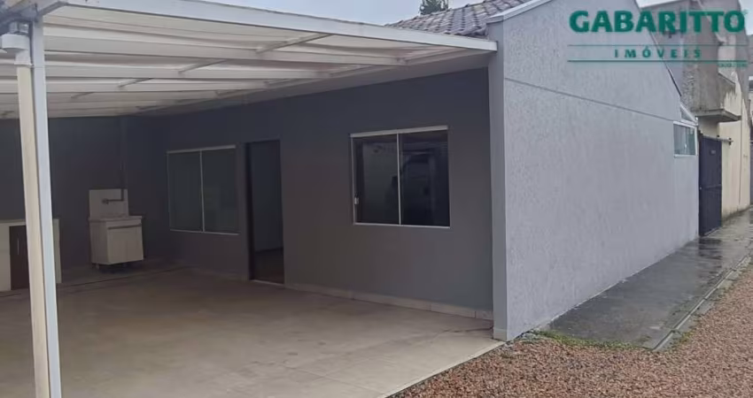 Excelente Residencia em São José dos Pinhai