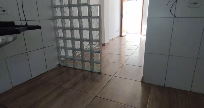 Sobrado em Condomínio no Maracanã, Praia Grande - SP