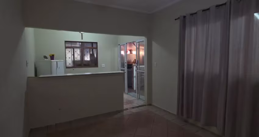 Venha desfrutar de momentos agradáveis em familia nesse aconchegante rancho!