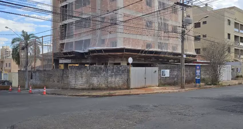 Apartamento com sacada em planta próximo  ao fórum e a faculdade unaerp em ribeirão preto !
