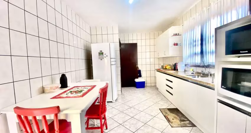 Casa com 3 quartos à venda na Rua Bernardo Guimarães, Areias, São José
