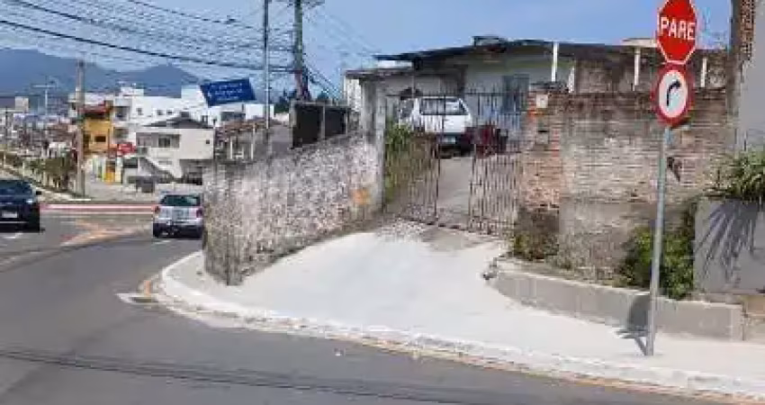 Terreno à venda na Rua Prefeito Reinoldo Alves, 1746, Passa Vinte, Palhoça