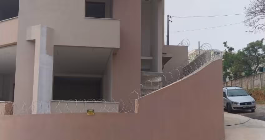 Casa nova á venda em Conselheiro Lafaiete