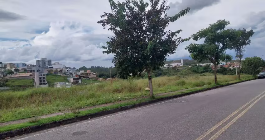 Terreno à venda na Rua Ernani José Nunes, 43, Ouro Verde, Conselheiro Lafaiete
