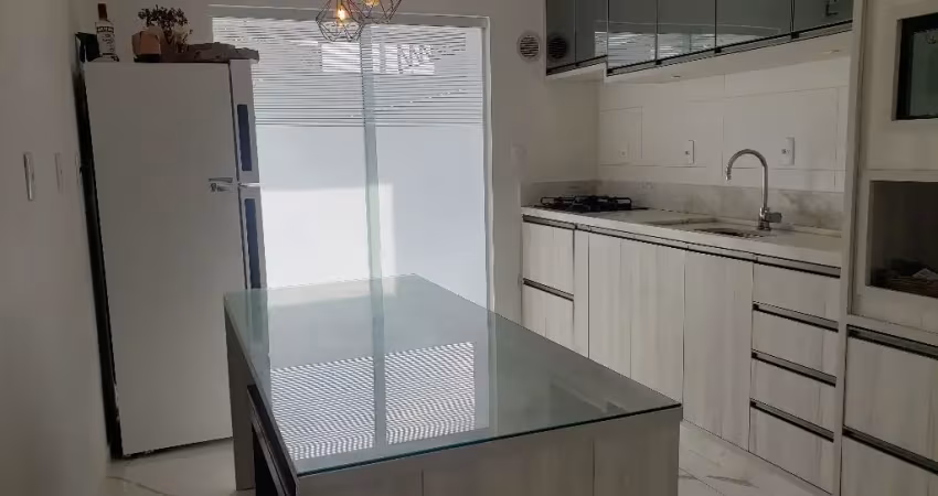 Geminado semi mobiliado com 2 quartos no bairro vila nova só 390 mil
