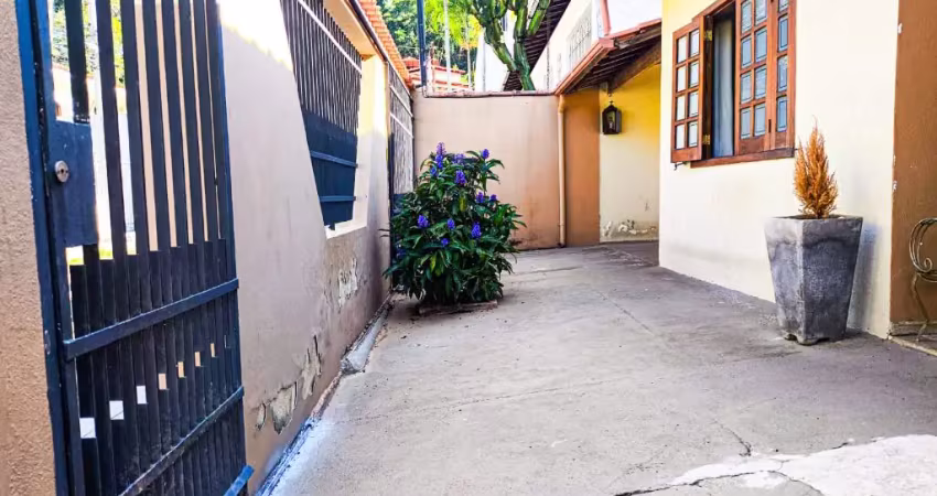 Uma casa admirável na melhor localização do vale do ipê. r$ 880.000,00