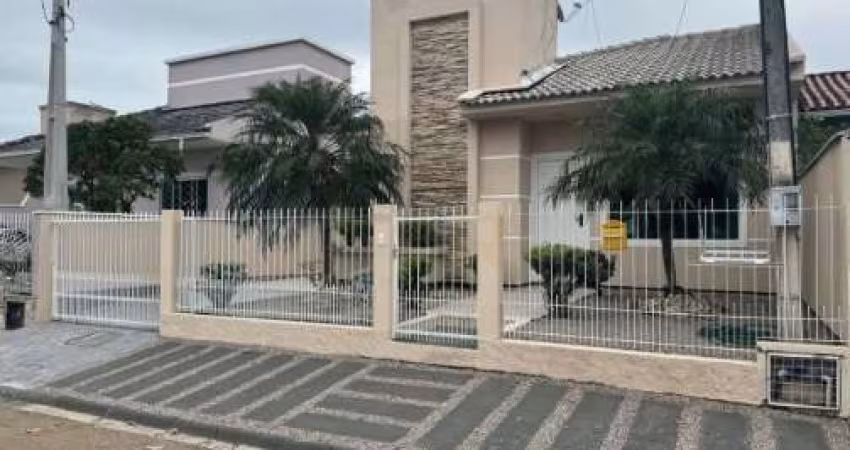 Casa com 3 quartos à venda na dos Ingás, 32, Madri, Palhoça